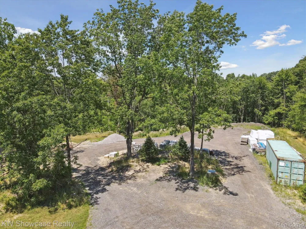 1657 Frech Lane Oceola Township, MI 48843