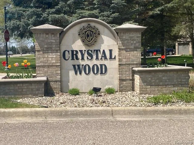 60 Emeraldwood Trail Flint Charter Township, MI 48433