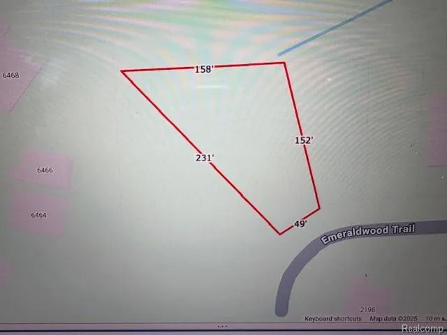 60 Emeraldwood Trail Flint Charter Township, MI 48433