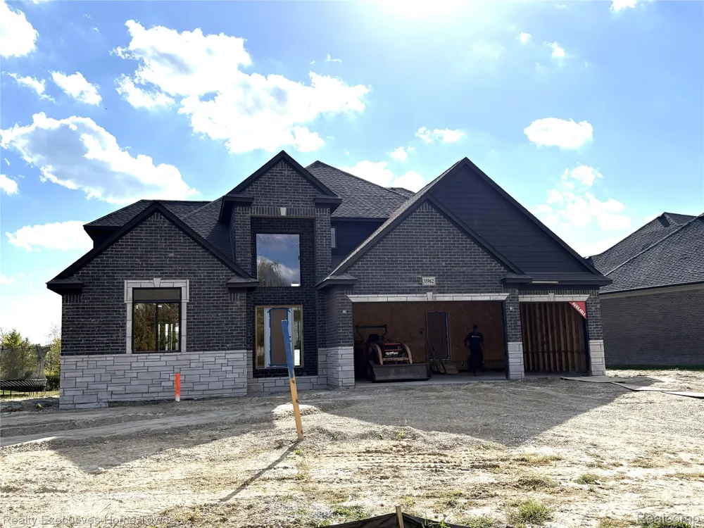 35962 Cascade Drive New Baltimore City, MI 48047