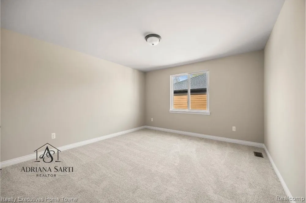 35962 Cascade Drive New Baltimore City, MI 48047