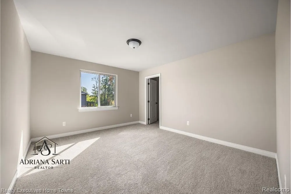 35962 Cascade Drive New Baltimore City, MI 48047