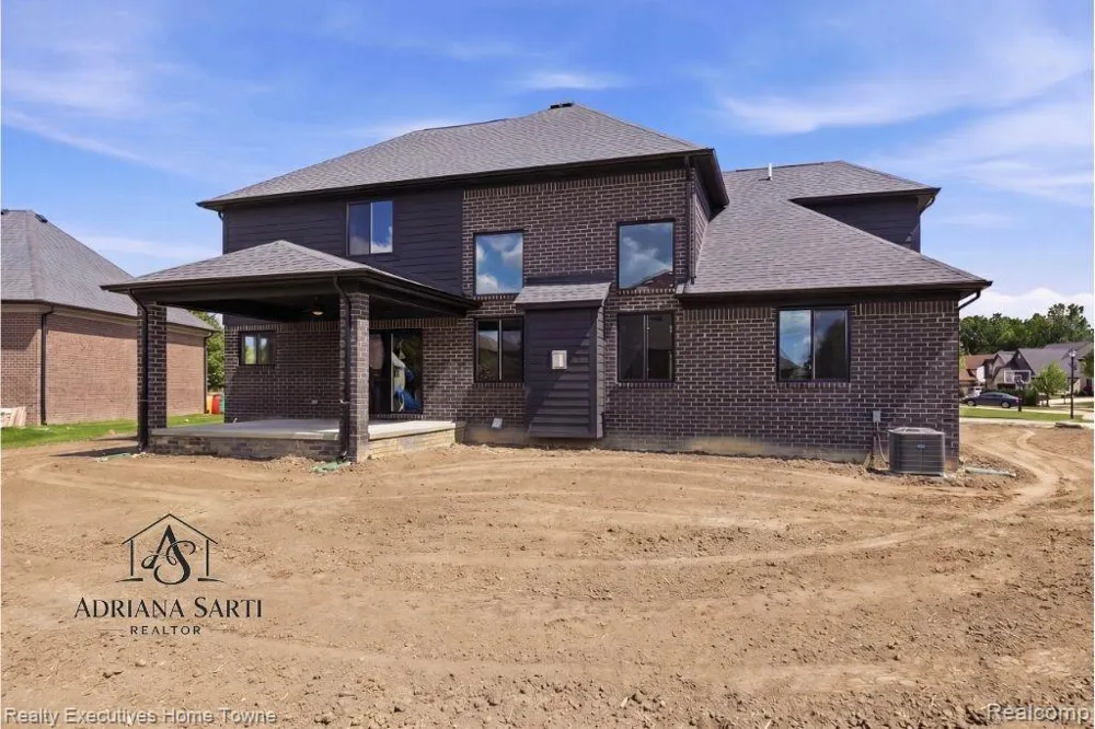 35962 Cascade Drive New Baltimore City, MI 48047