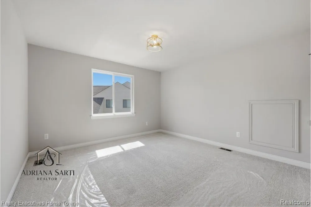 35962 Cascade Drive New Baltimore City, MI 48047