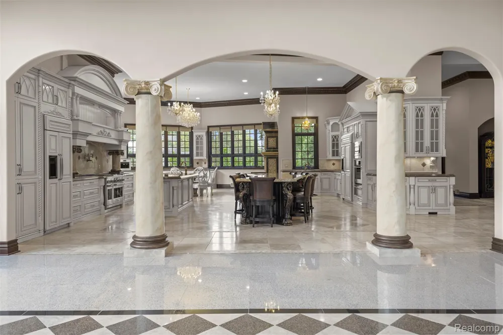 18585 Sheldon Road Northville City, MI 48168
