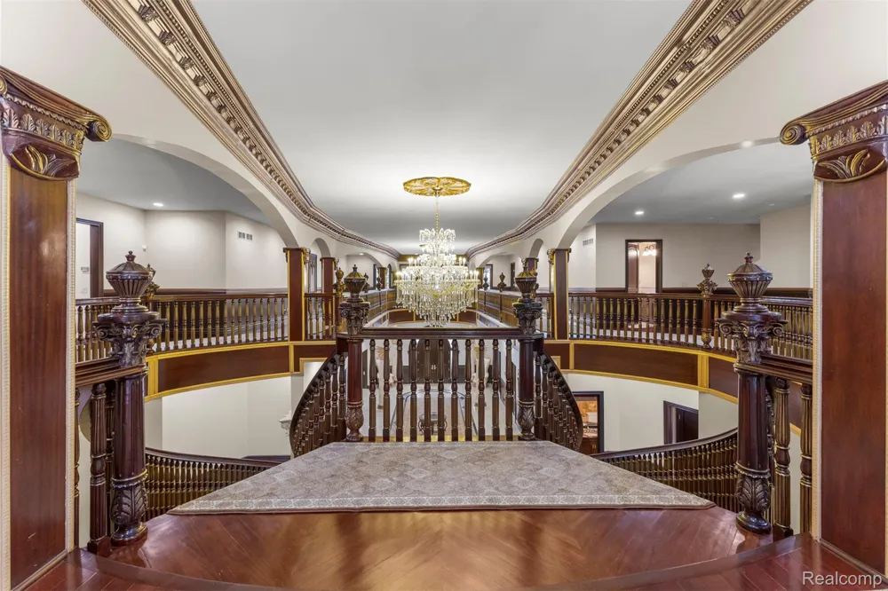 18585 Sheldon Road Northville City, MI 48168