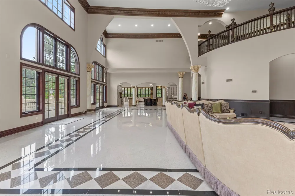 18585 Sheldon Road Northville City, MI 48168