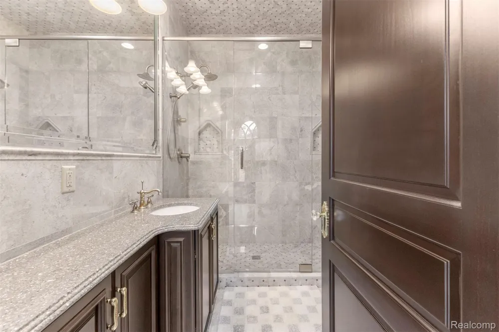 18585 Sheldon Road Northville City, MI 48168