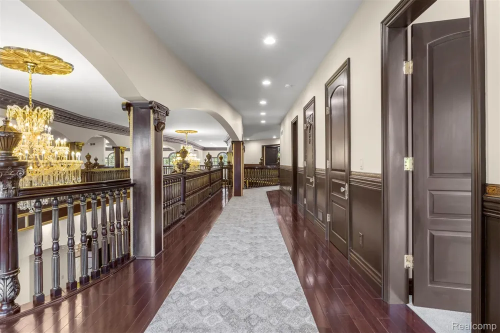 18585 Sheldon Road Northville City, MI 48168