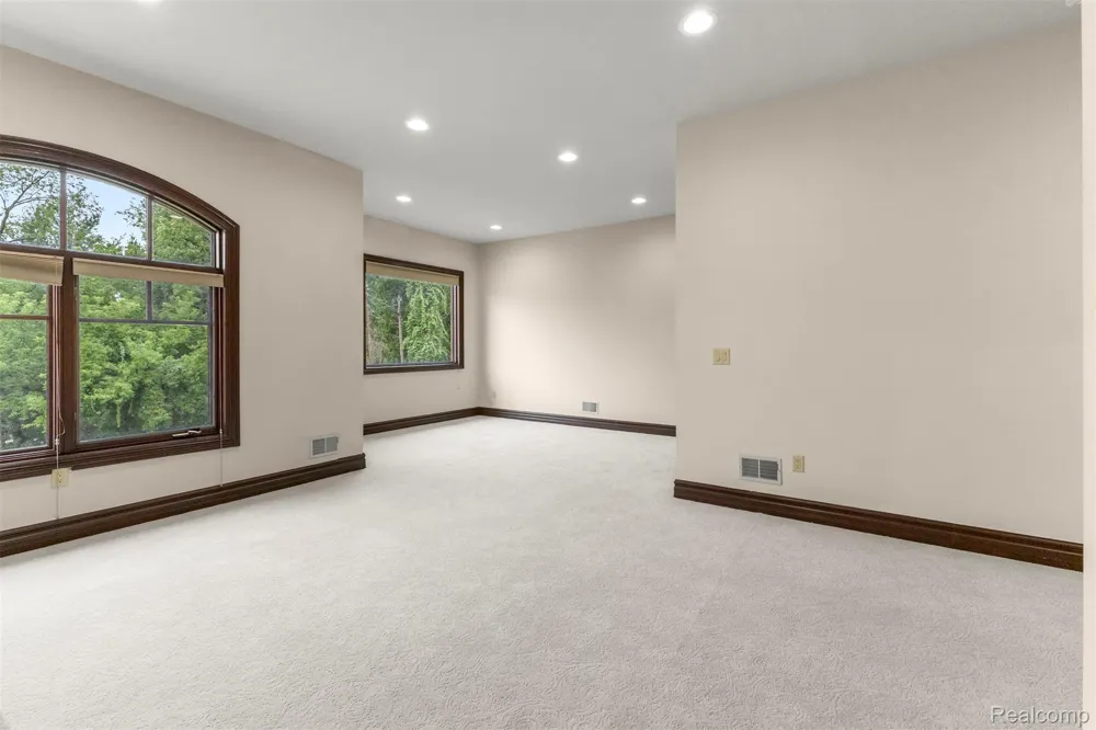 18585 Sheldon Road Northville City, MI 48168