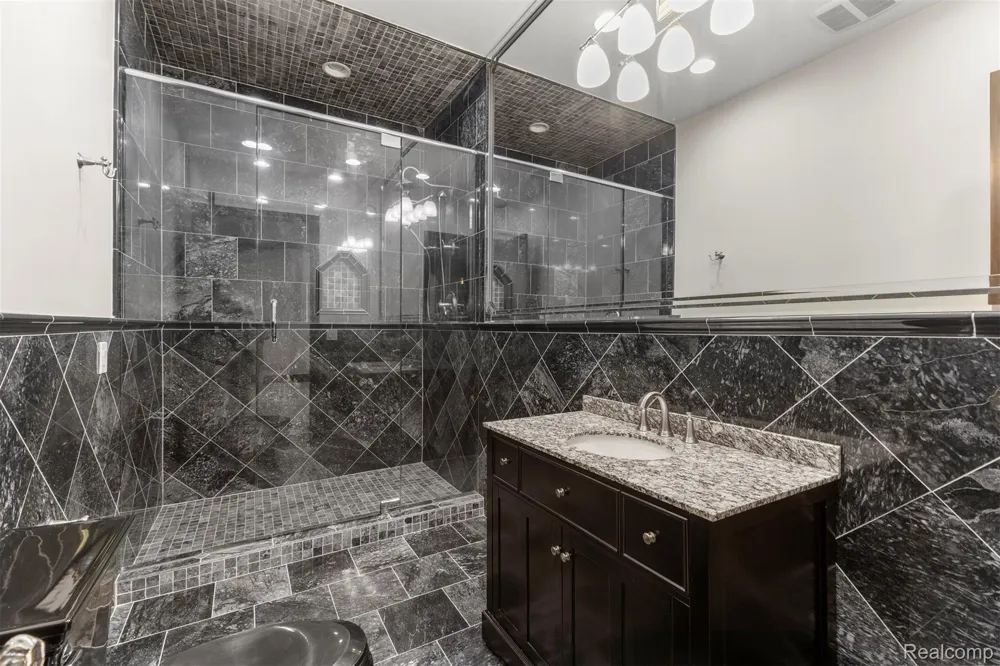 18585 Sheldon Road Northville City, MI 48168