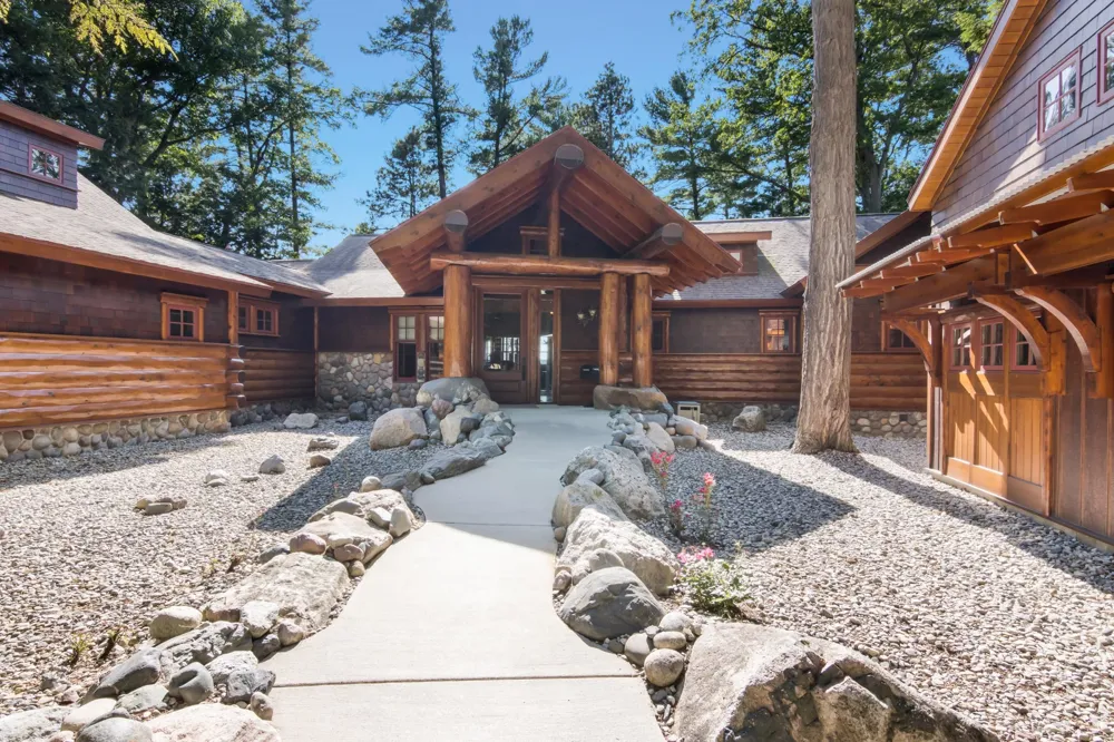8739 Skegemog Point Road Whitewater Township, MI 49690