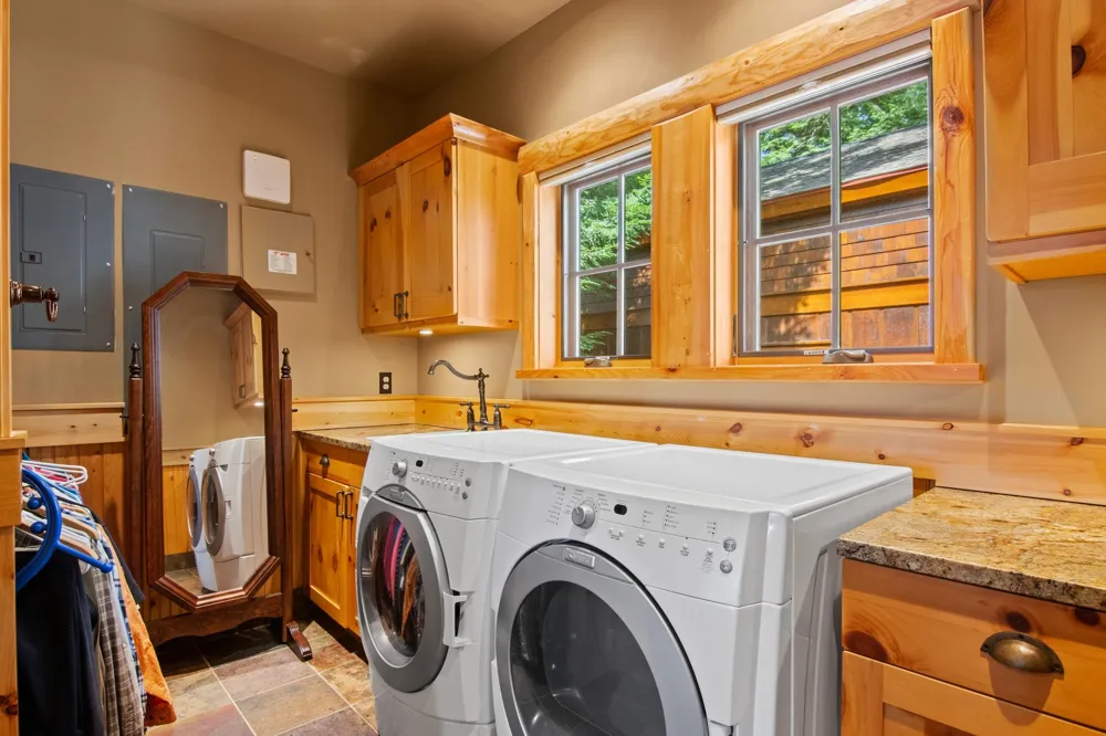 8739 Skegemog Point Road Whitewater Township, MI 49690
