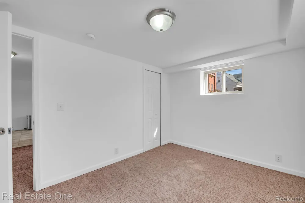 50 Virginia Drive #10 Monroe City, MI 48162