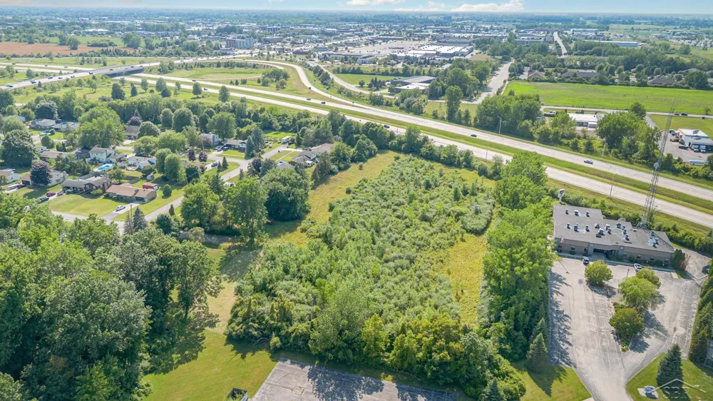 Kenora Drive Kochville Township, MI 48604