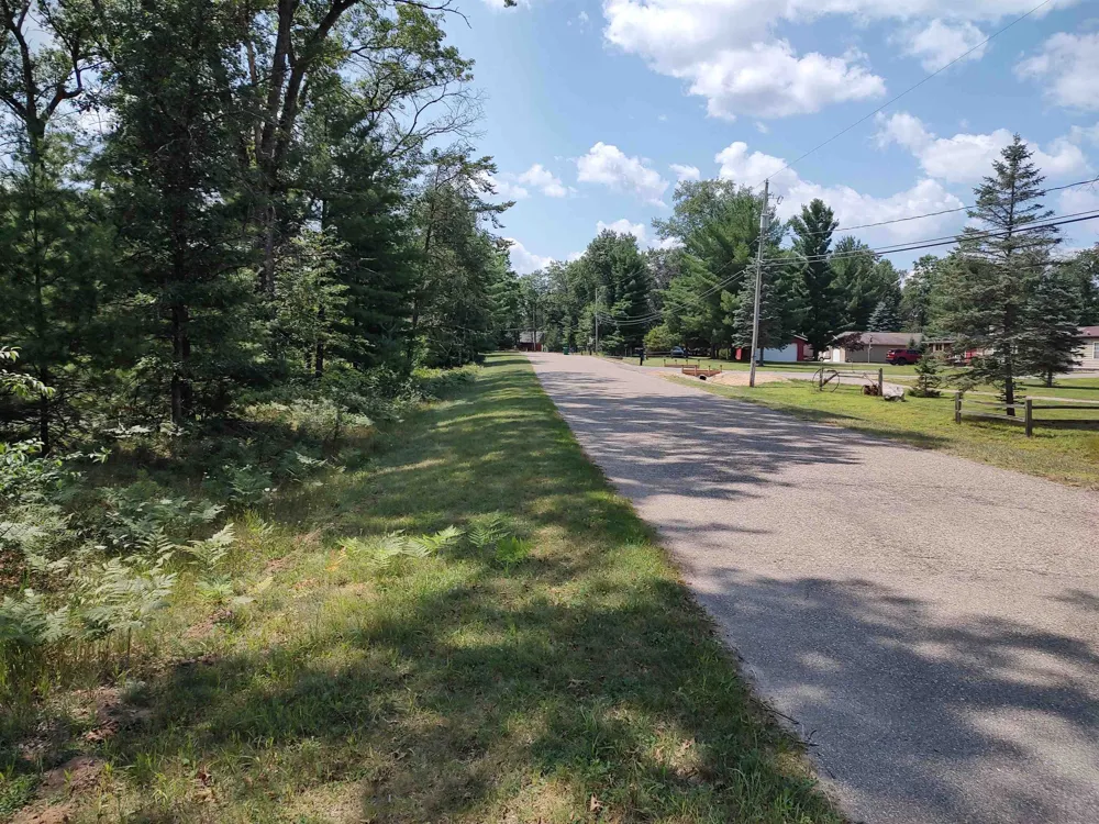 Winterset Drive Moffatt Township, MI 48610