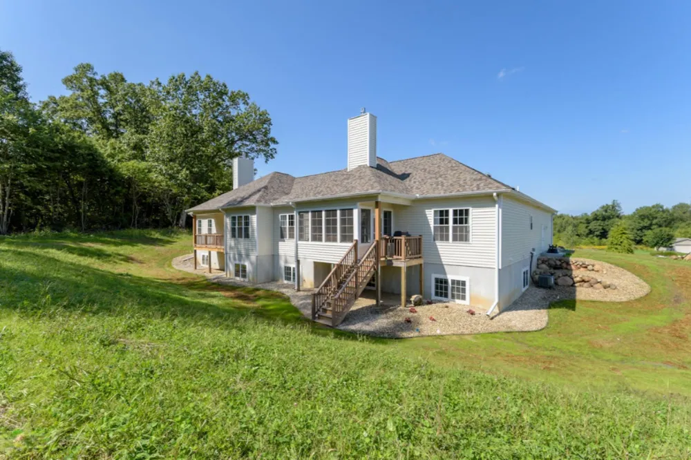 305 Waldon Drive Battle Creek City, MI 49015