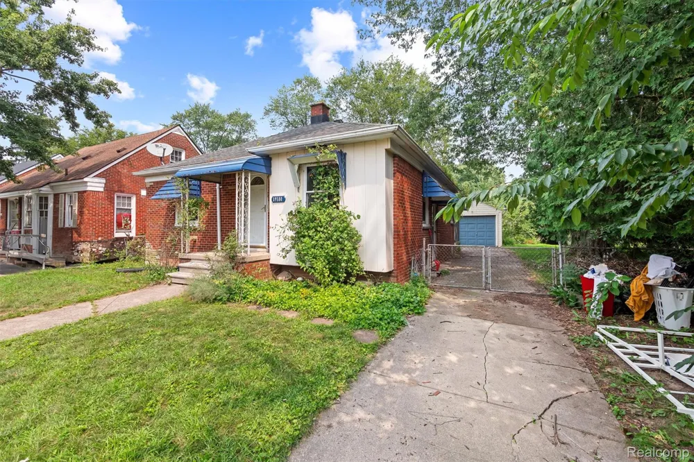 19580 Brady Street Redford Charter Township, MI 48240