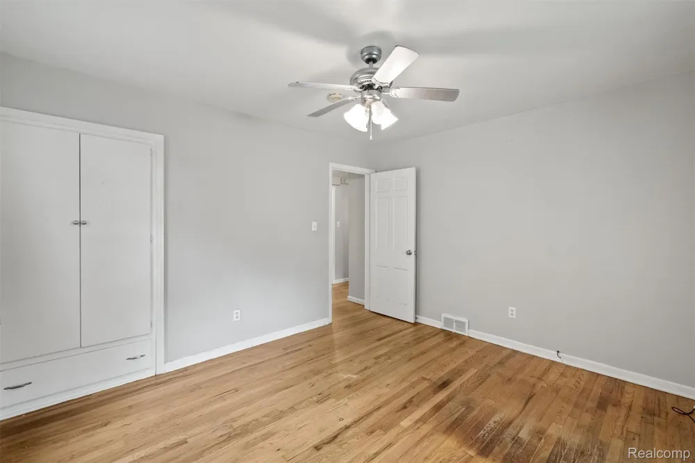 19580 Brady Street Redford Charter Township, MI 48240