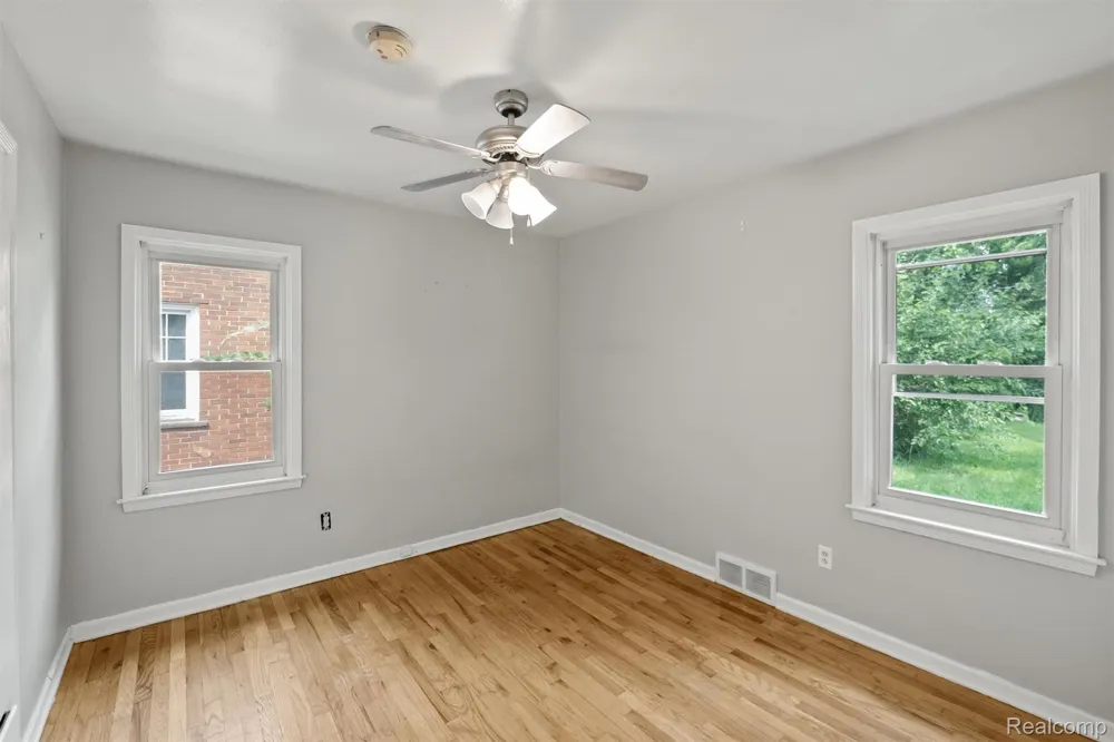 19580 Brady Street Redford Charter Township, MI 48240