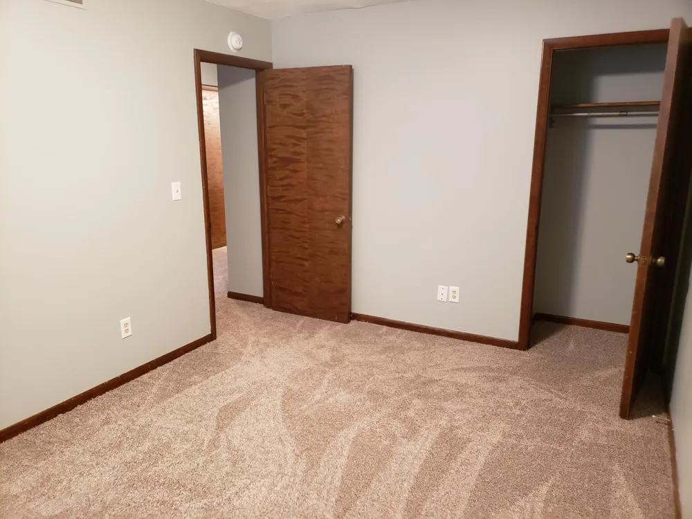 1351 S S. Center Road Saginaw Charter Township, MI 48638