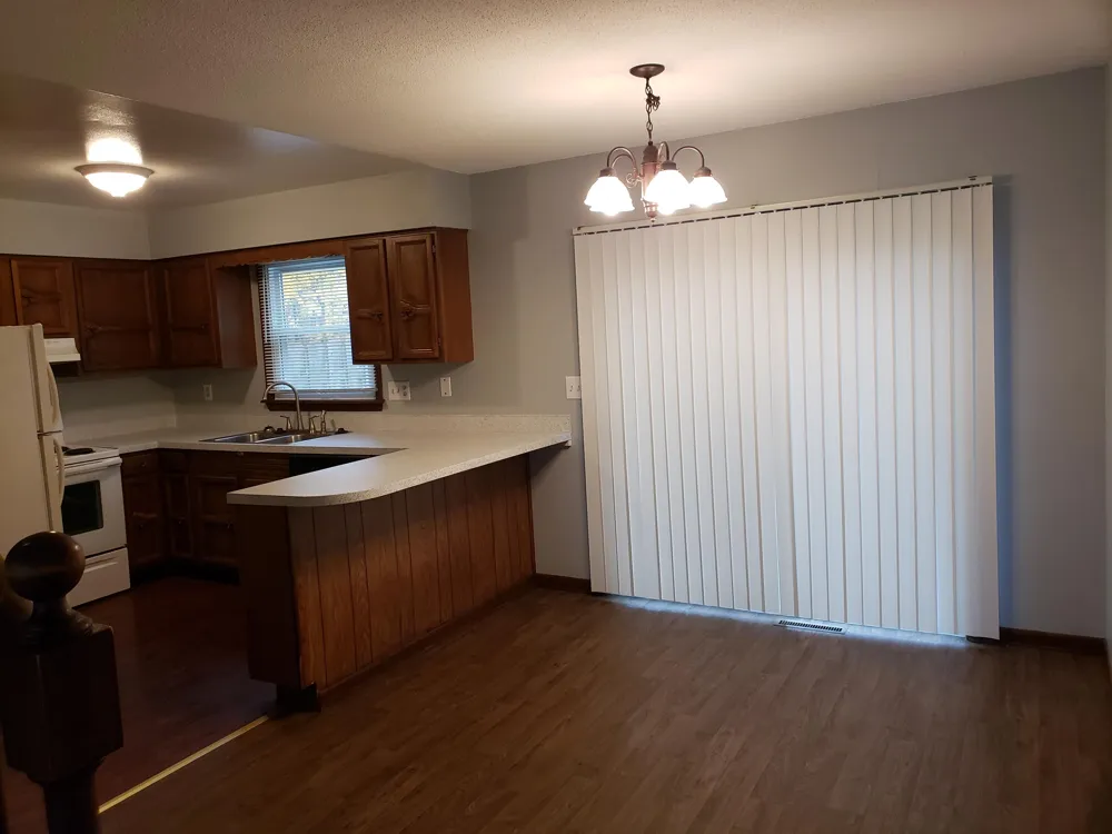 1351 S S. Center Road Saginaw Charter Township, MI 48638