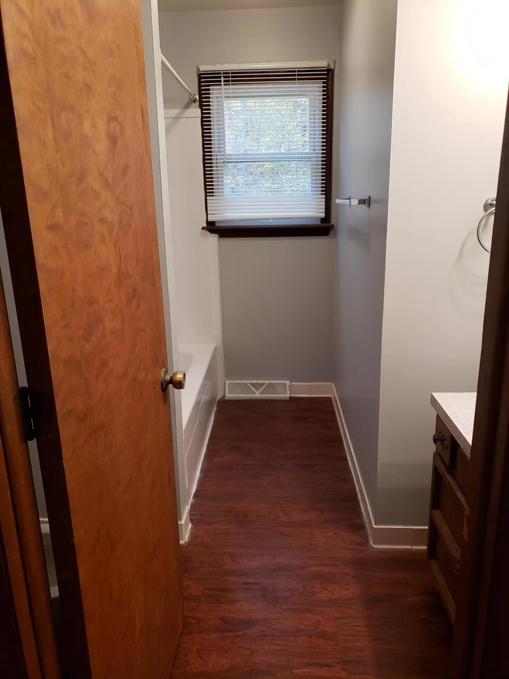 1351 S S. Center Road Saginaw Charter Township, MI 48638