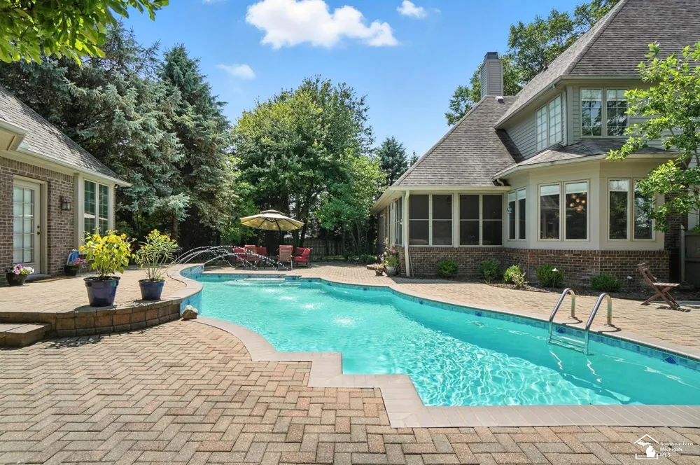 510 Ave De Lafayette Avenue Monroe City, MI 48162
