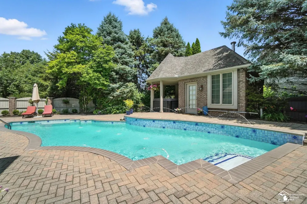 510 Ave De Lafayette Avenue Monroe City, MI 48162