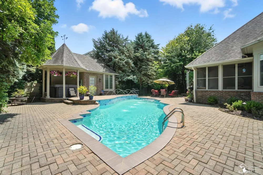 510 Ave De Lafayette Avenue Monroe City, MI 48162