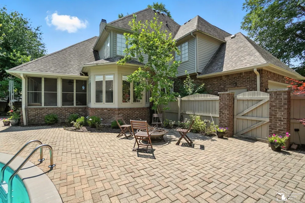 510 Ave De Lafayette Avenue Monroe City, MI 48162