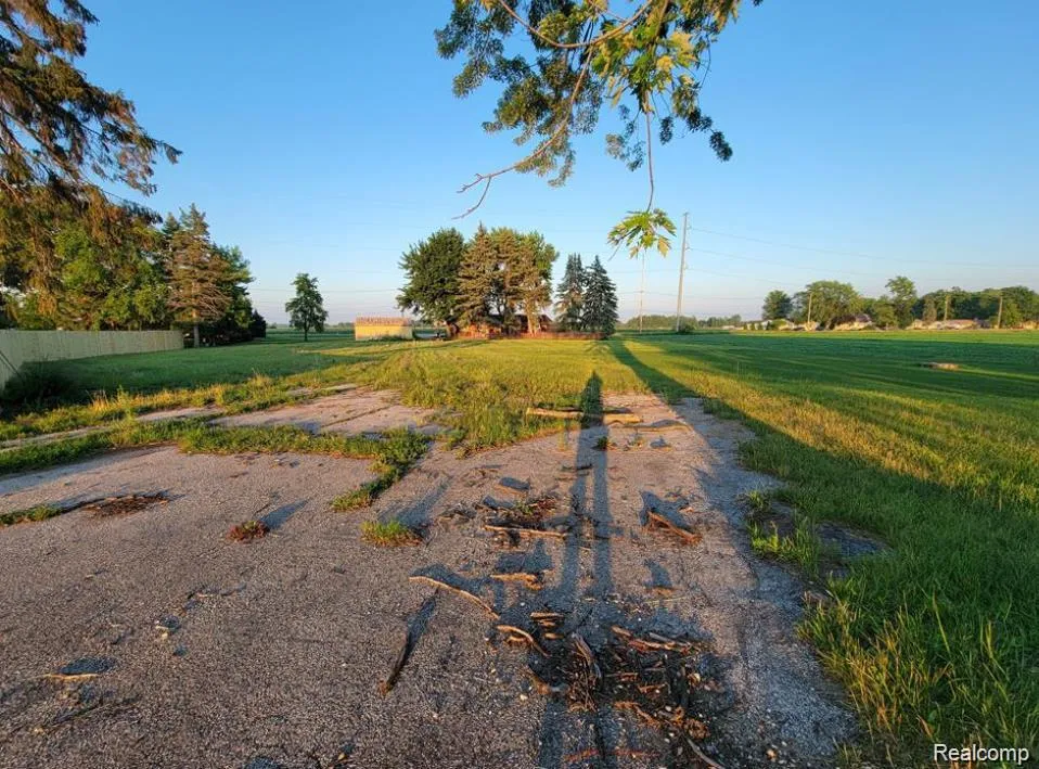 6579 WESTSIDE SAGINAW ROAD Frankenlust Township, MI 48706