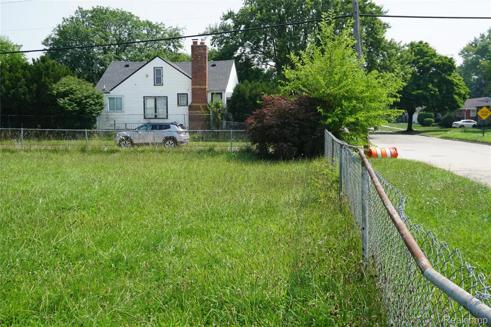 Spruce Street Inkster City, MI 48141