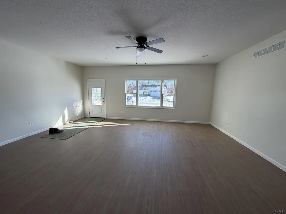 4173 Evergreen Road Adrian City, MI 49221