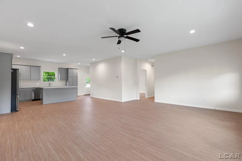 4173 Evergreen Road Adrian City, MI 49221