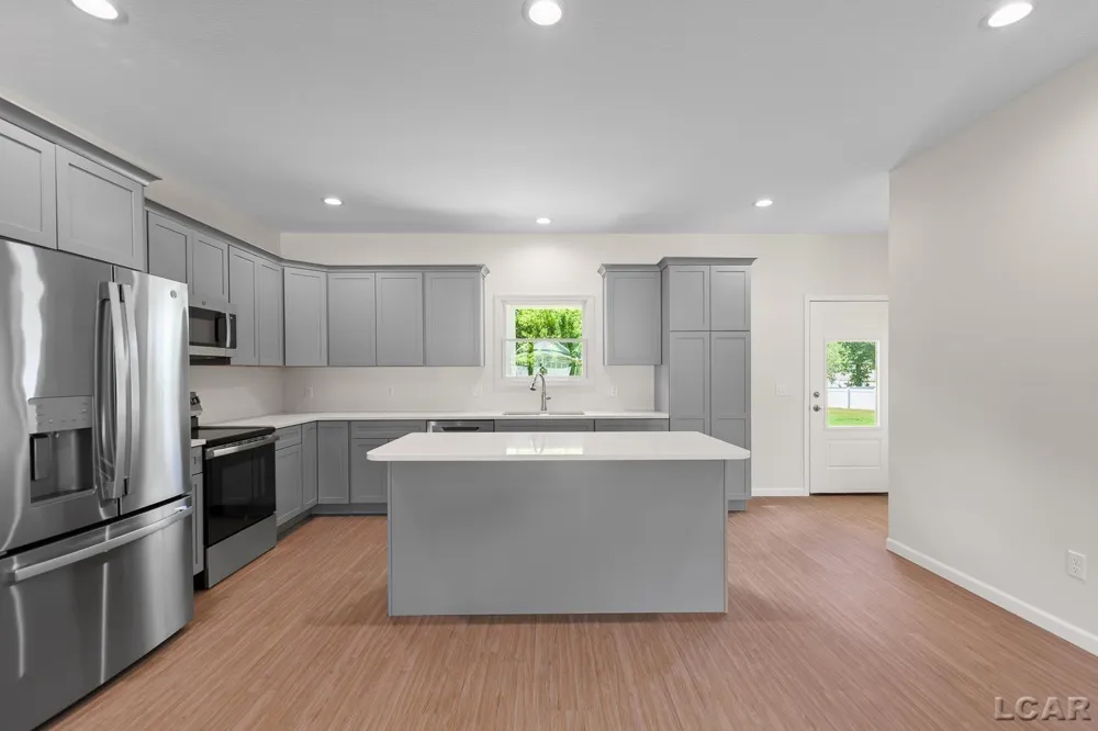 4173 Evergreen Road Adrian City, MI 49221