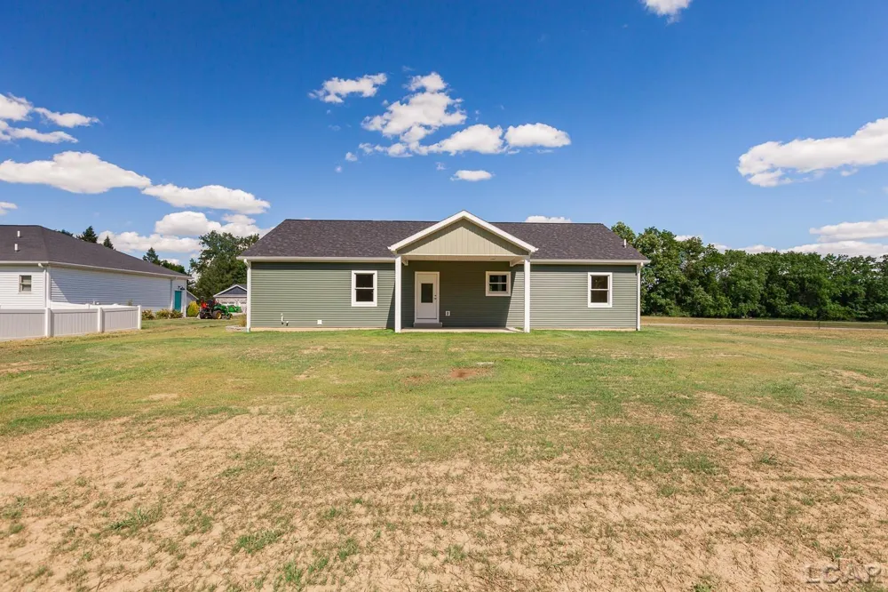 4173 Evergreen Road Adrian City, MI 49221