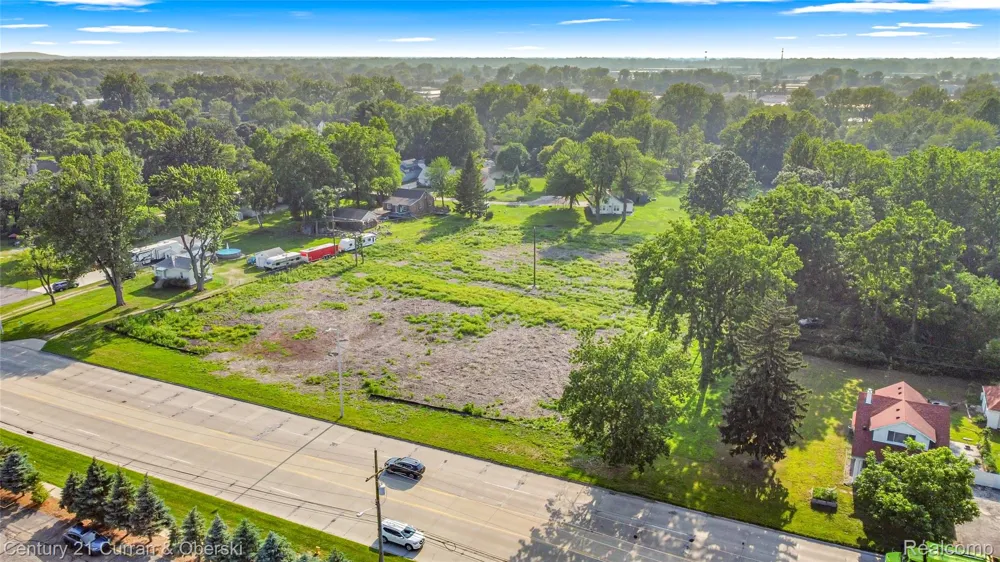 6013 Newburgh Westland City, MI 48185