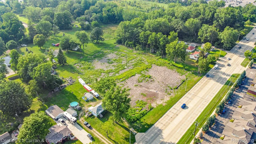 6013 Newburgh Westland City, MI 48185