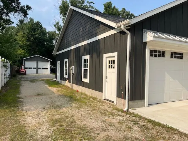 1234 W Giles Road Laketon Township, MI 49445