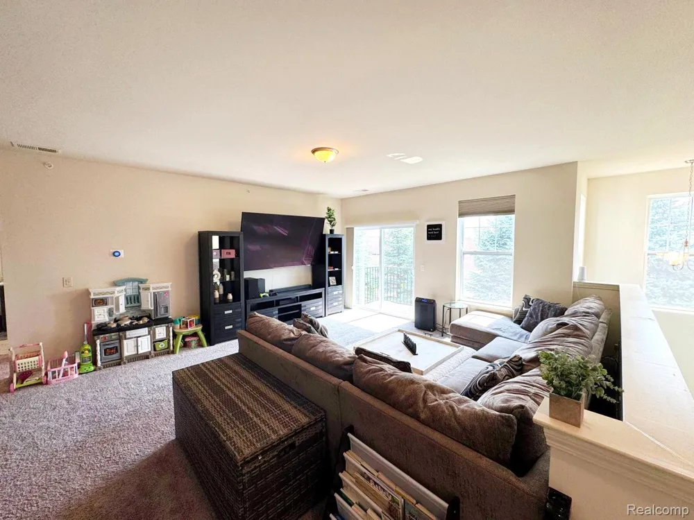 9960 Ridge Run Street Howell City, MI 48855