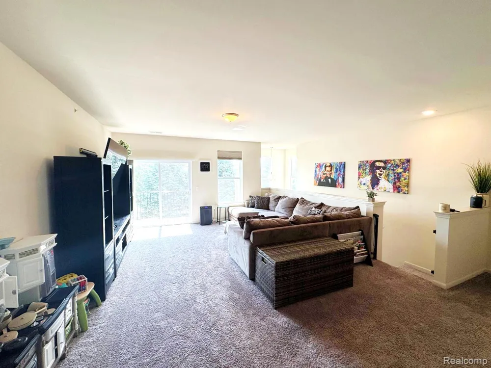 9960 Ridge Run Street Howell City, MI 48855