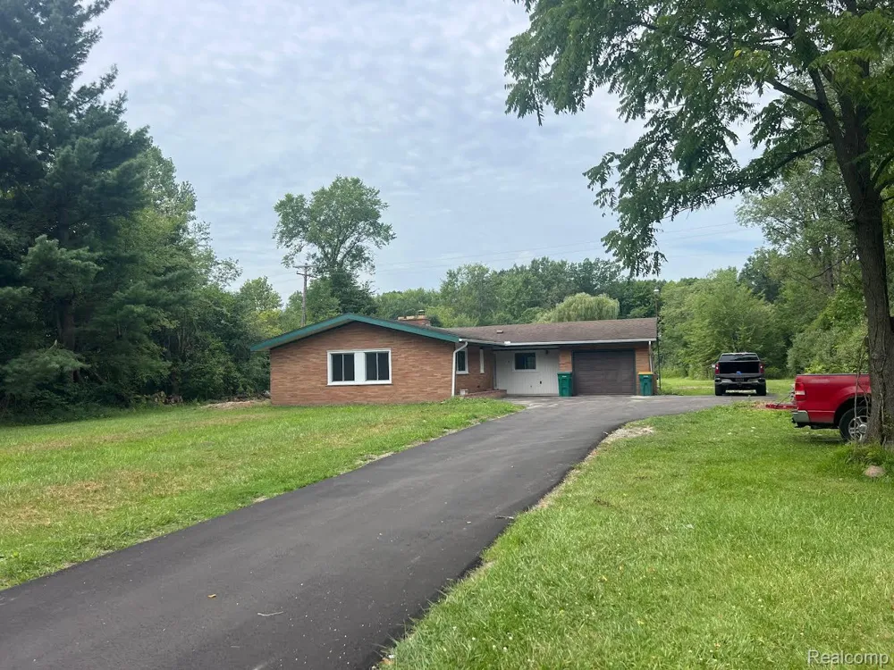 12000 Inkster Road Romulus City, MI 48174