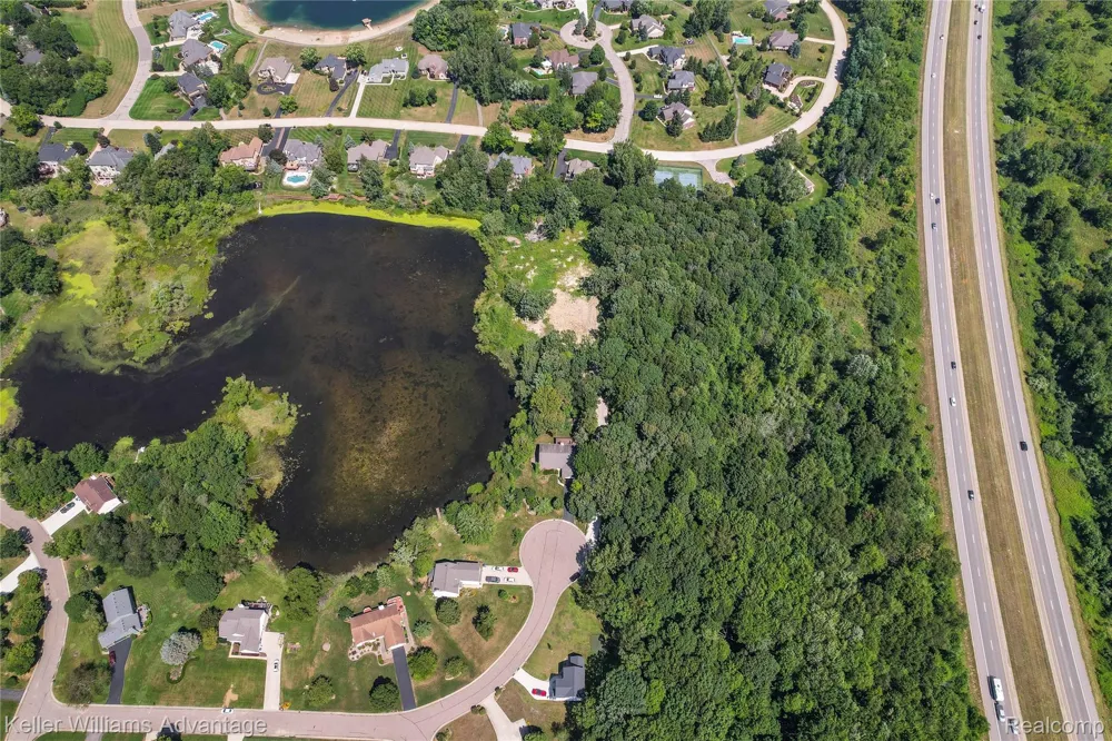 10493 Spring Grove Brighton City, MI 48114