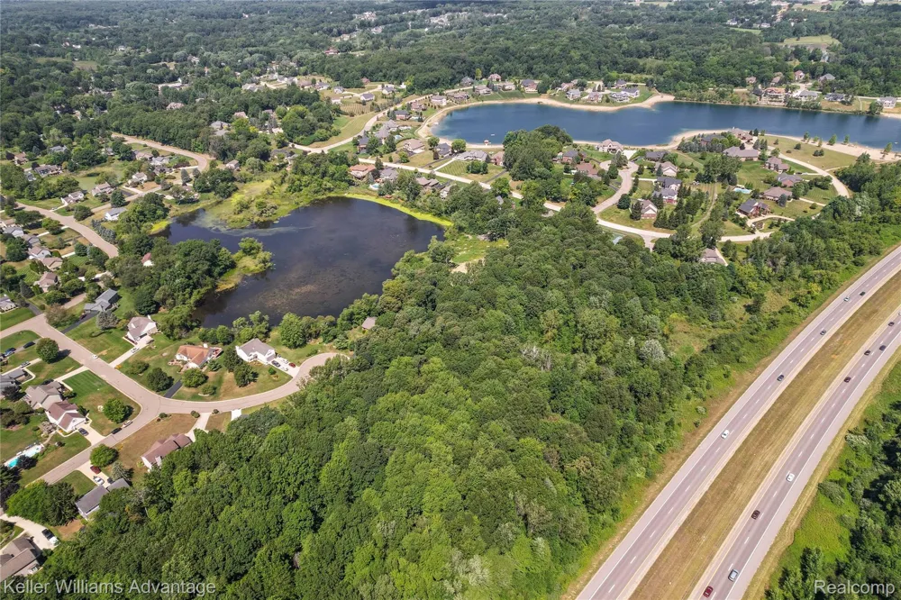 10493 Spring Grove Brighton City, MI 48114
