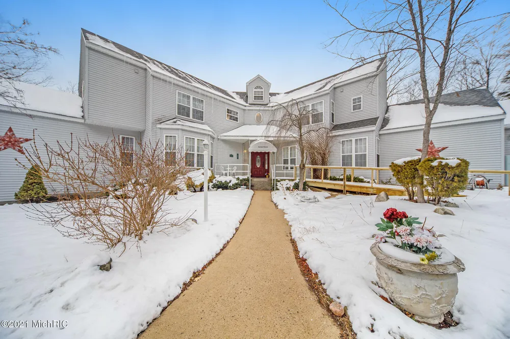 6767 Pleasantview Road Harbor Springs City, MI 49740
