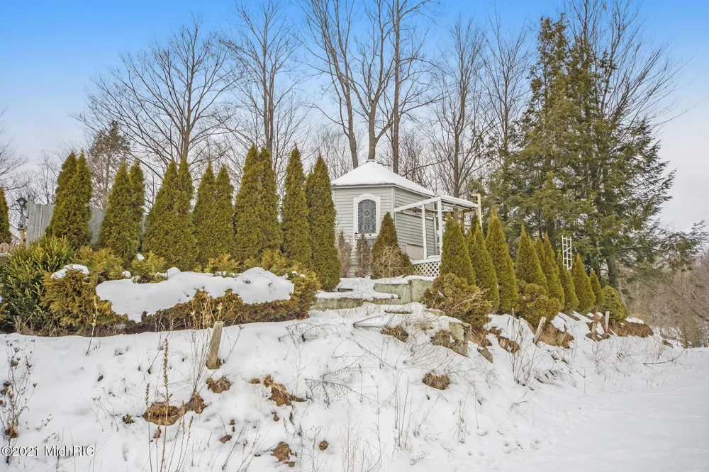 6767 Pleasantview Road Harbor Springs City, MI 49740