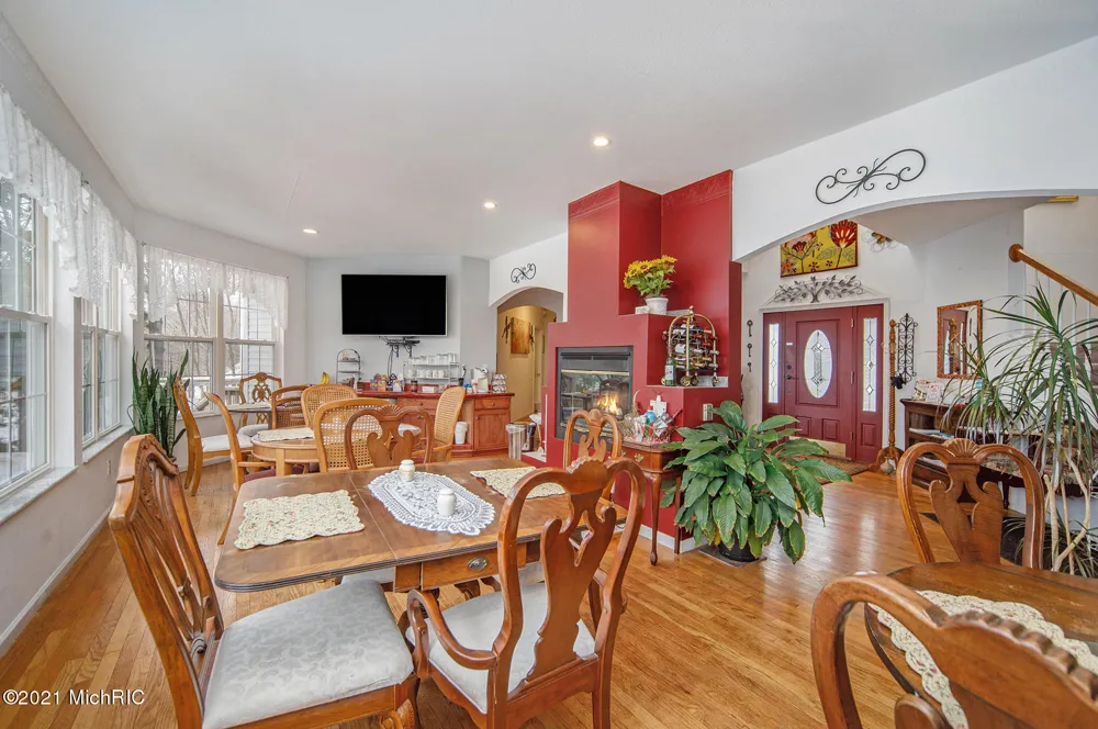 6767 Pleasantview Road Harbor Springs City, MI 49740
