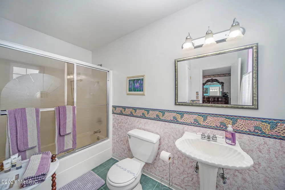 6767 Pleasantview Road Harbor Springs City, MI 49740