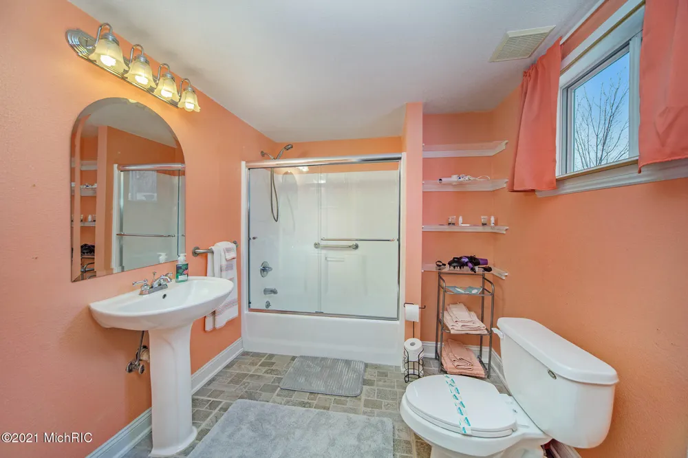 6767 Pleasantview Road Harbor Springs City, MI 49740